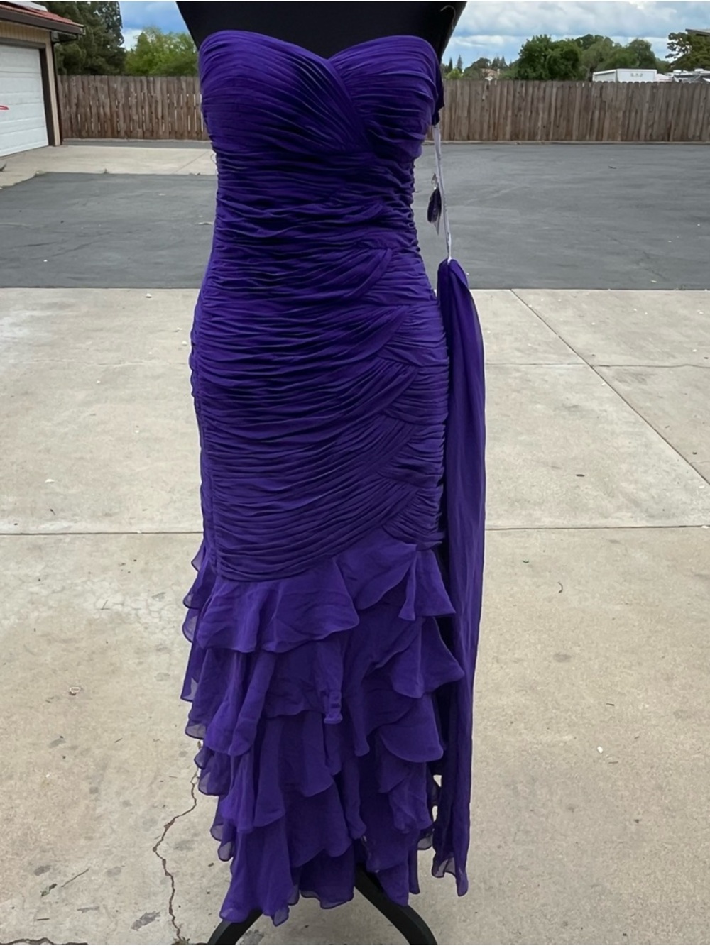F.I.E.S.T.A fashion womens strapless mermaid style formal gown.